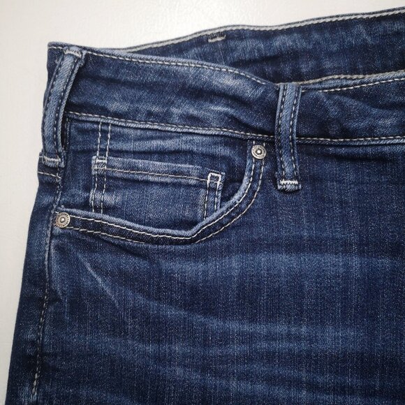 Silver Jean Co. Ladies Size 14/10 Medium Wash Suki Bermuda Jean Shorts - Picture 7 of 13